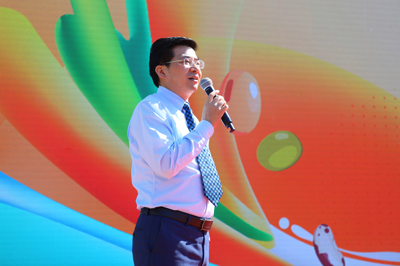 3.國家衛生健康委食品司副司長(cháng)田建新主持會(huì )議.jpg