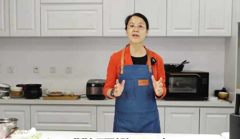 圖6：范志紅老師示范營(yíng)養健康食譜.jpg